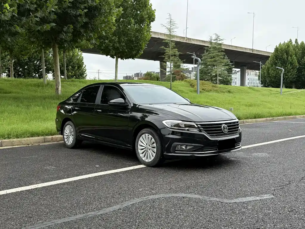 Volkswagen Lavida — миниатюра 2