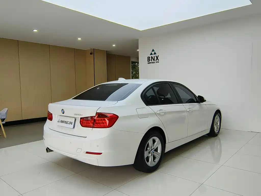 BMW 3 Series — миниатюра 2