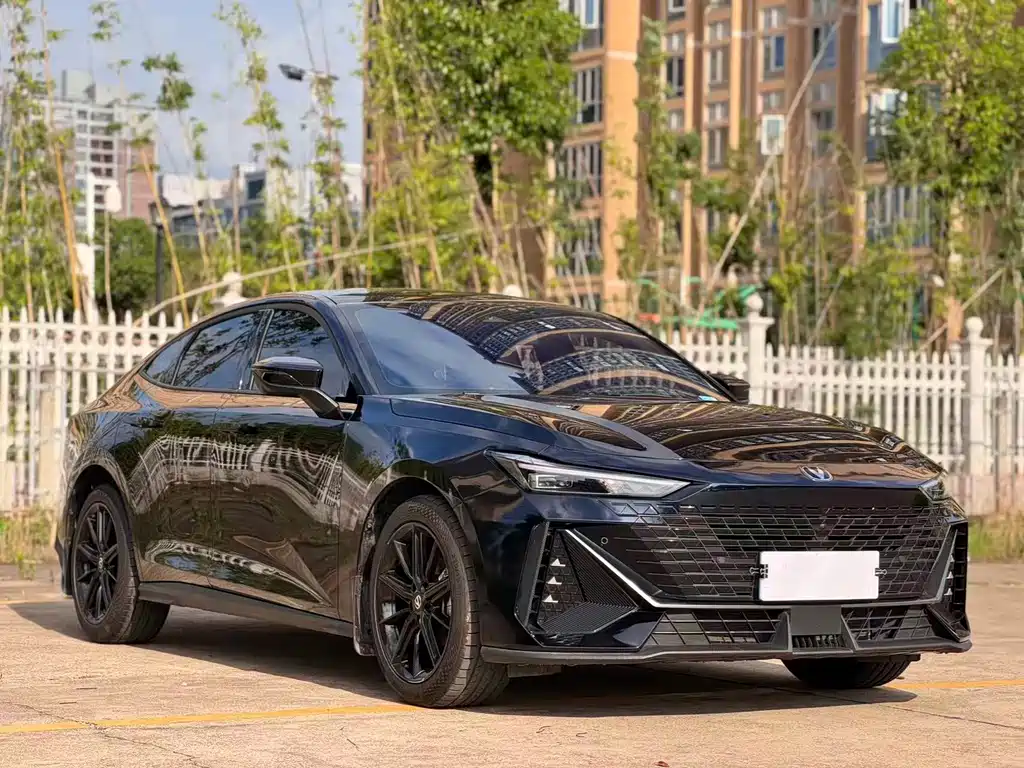 Changan UNI-V — миниатюра 3