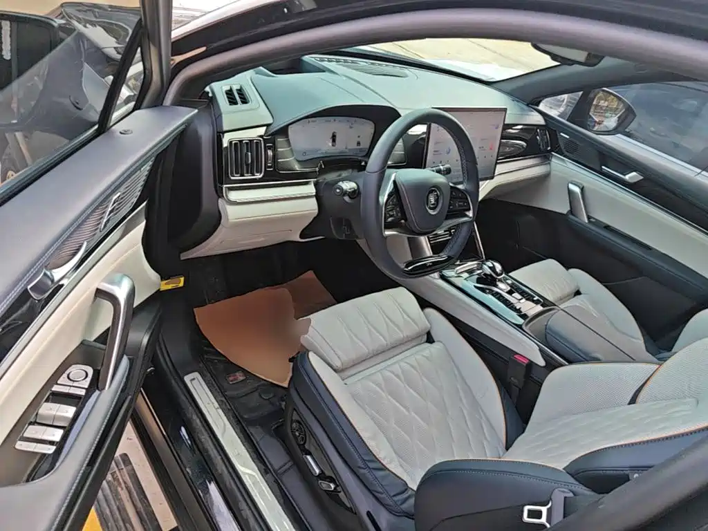BYD Tang New Energy — миниатюра 16