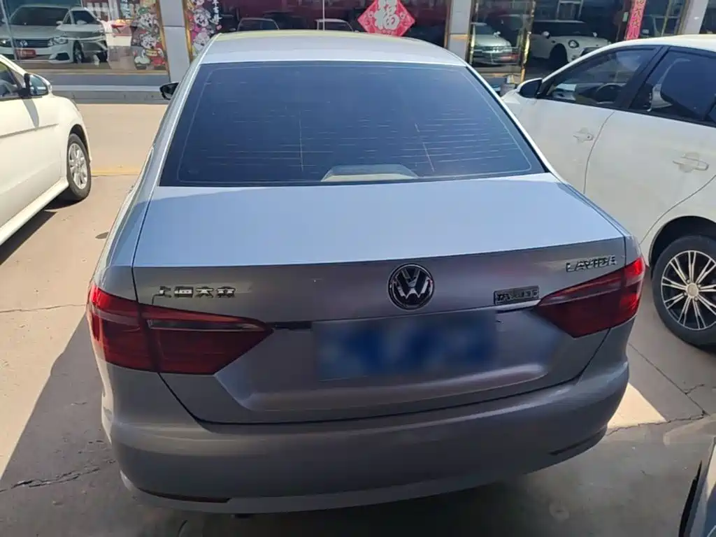 Volkswagen Lavida 2013 1.6L MT Comfort