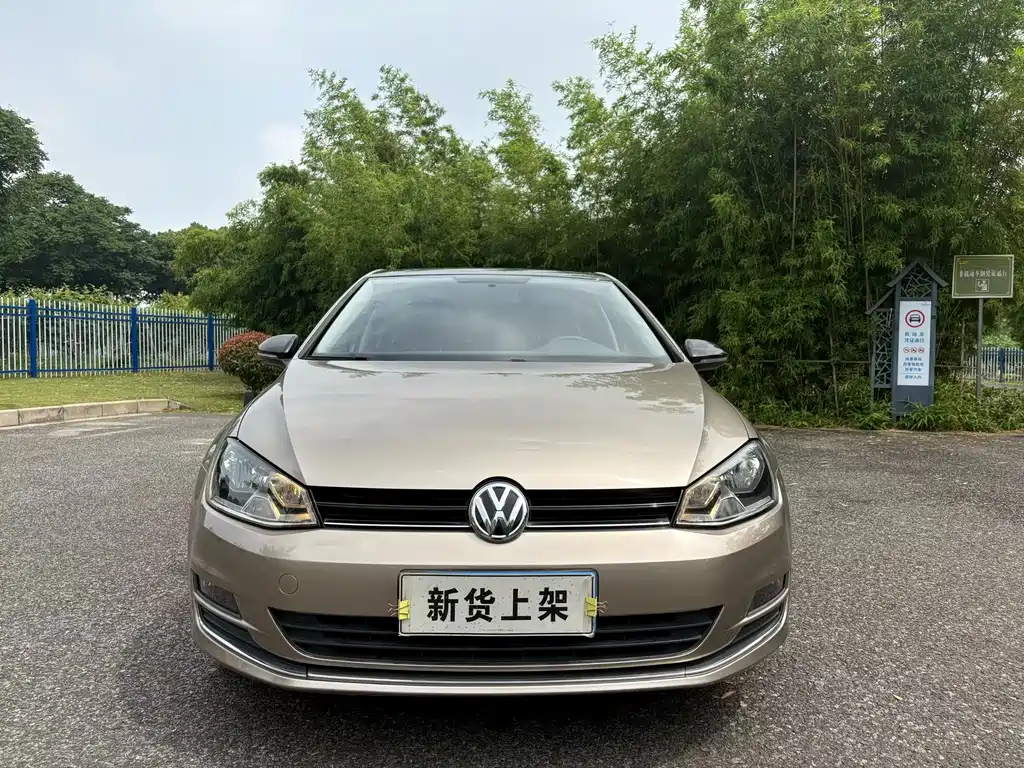 Купить Volkswagen Golf