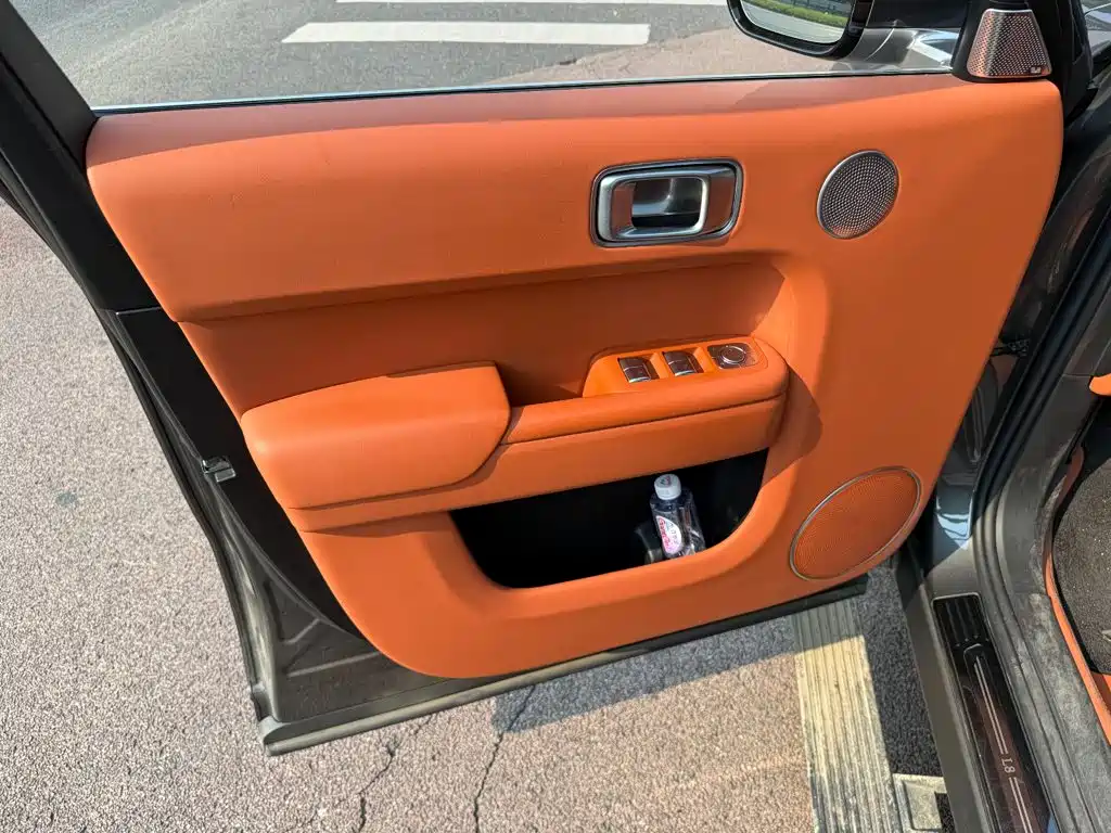 Li Auto Li L8 — миниатюра 6