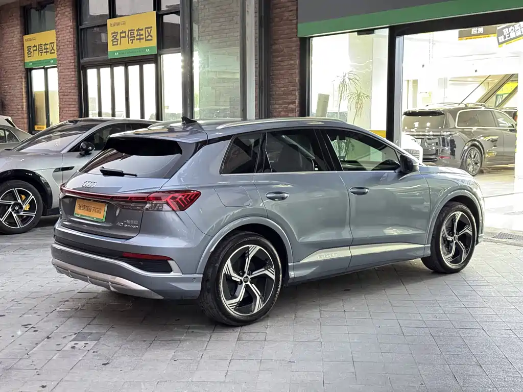 Audi Q4 e-tron — миниатюра 7