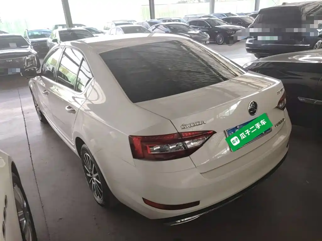 Skoda Octavia — миниатюра 5