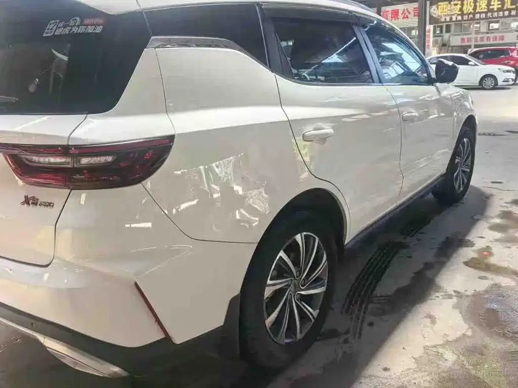 Geely Vision X6 — миниатюра 4