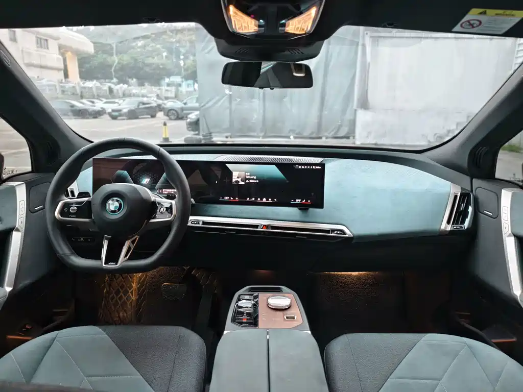 BMW iX — миниатюра 8