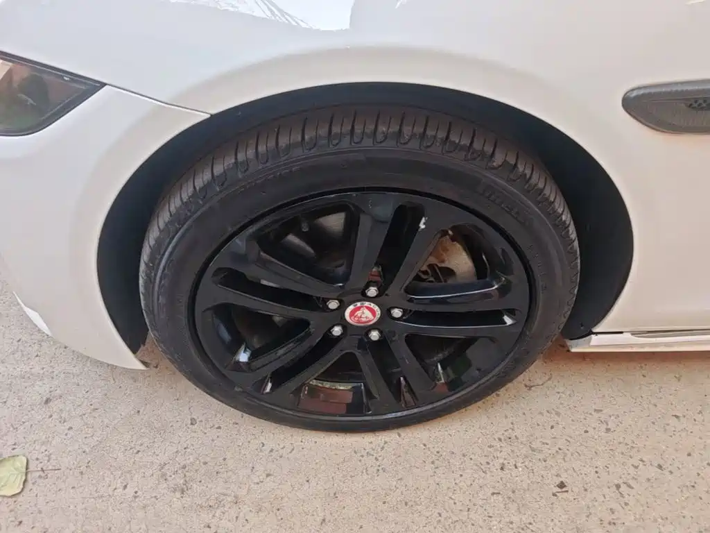 Jaguar XEL — миниатюра 25