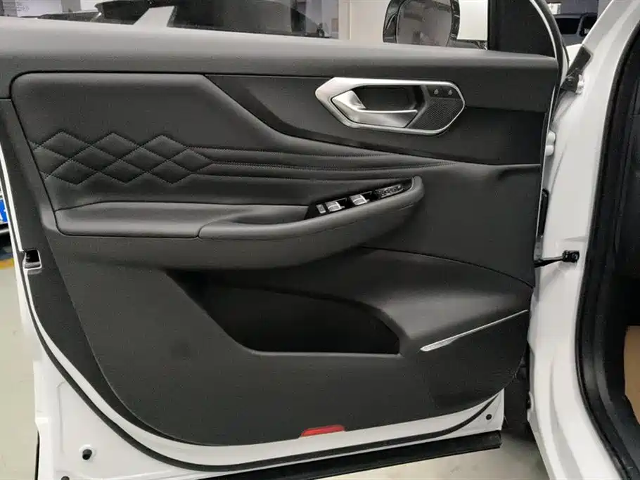 BAIC X7 2023 1.5TD DCT +