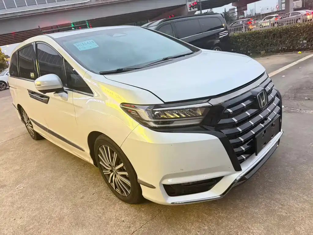 Honda Elysion — миниатюра 3