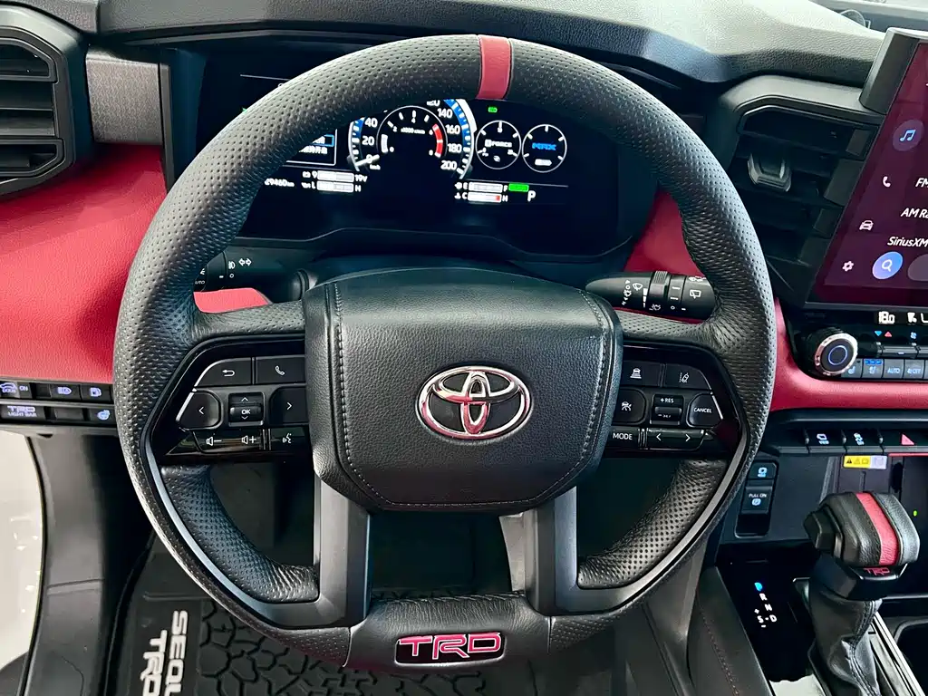 Toyota Sequoia — миниатюра 16