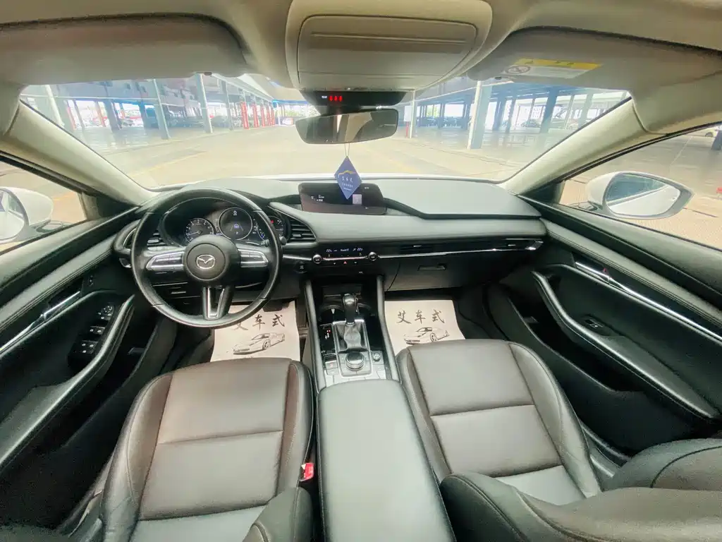 Mazda 3 Axela — миниатюра 13