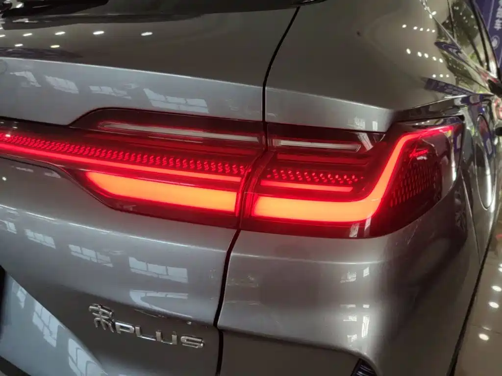BYD PLUS New Energy — миниатюра 8