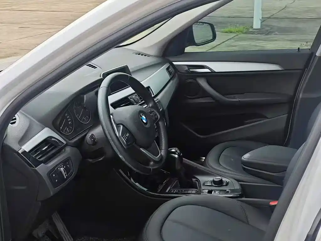 BMW X1 — миниатюра 4