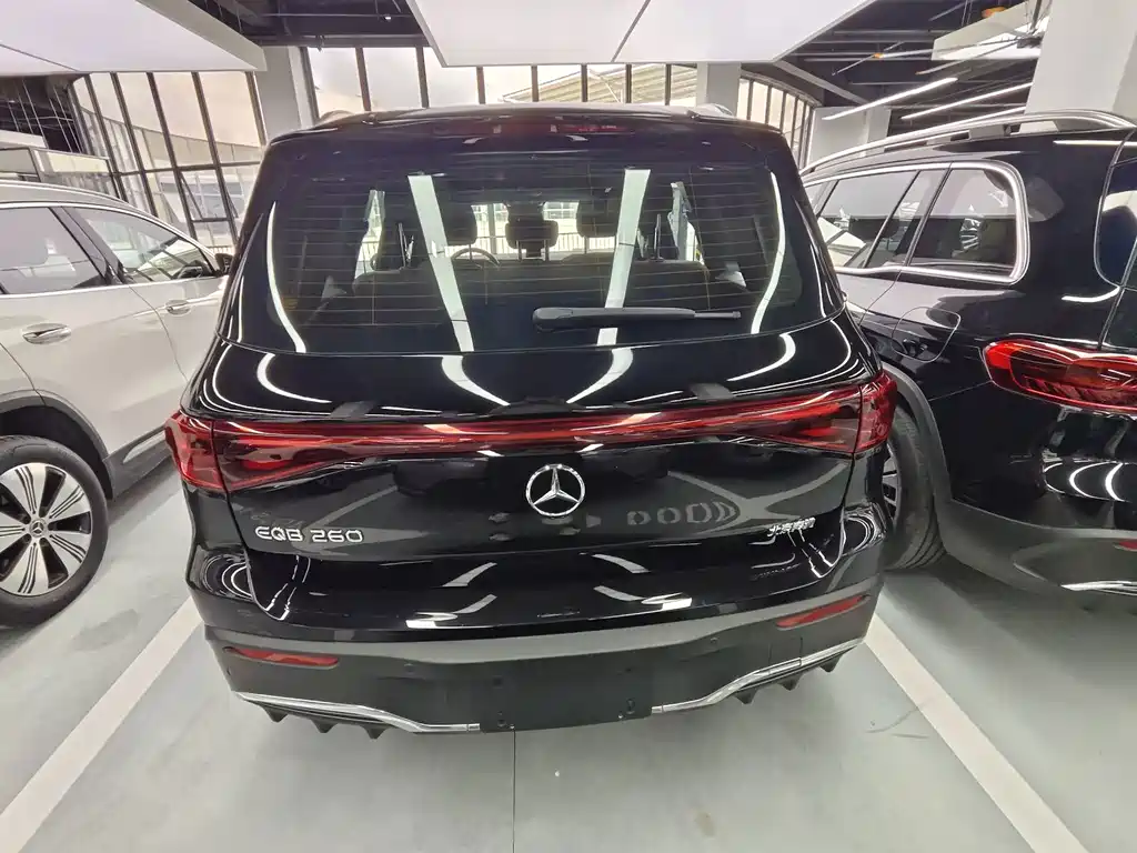 Mercedes-Benz EQB — миниатюра 16