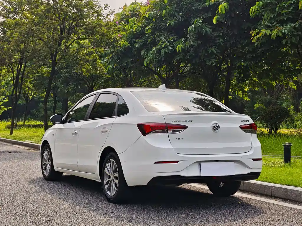 Buick Excelle — миниатюра 16