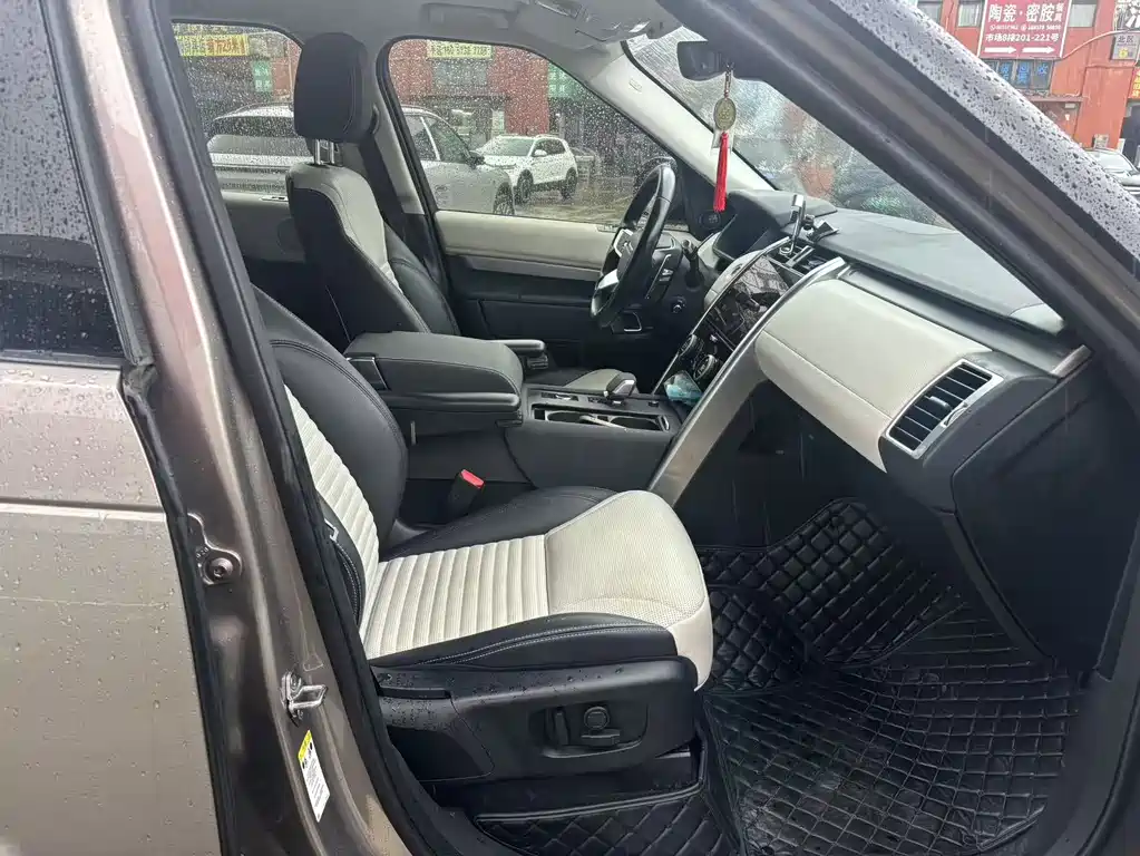Land Rover Discovery — миниатюра 4