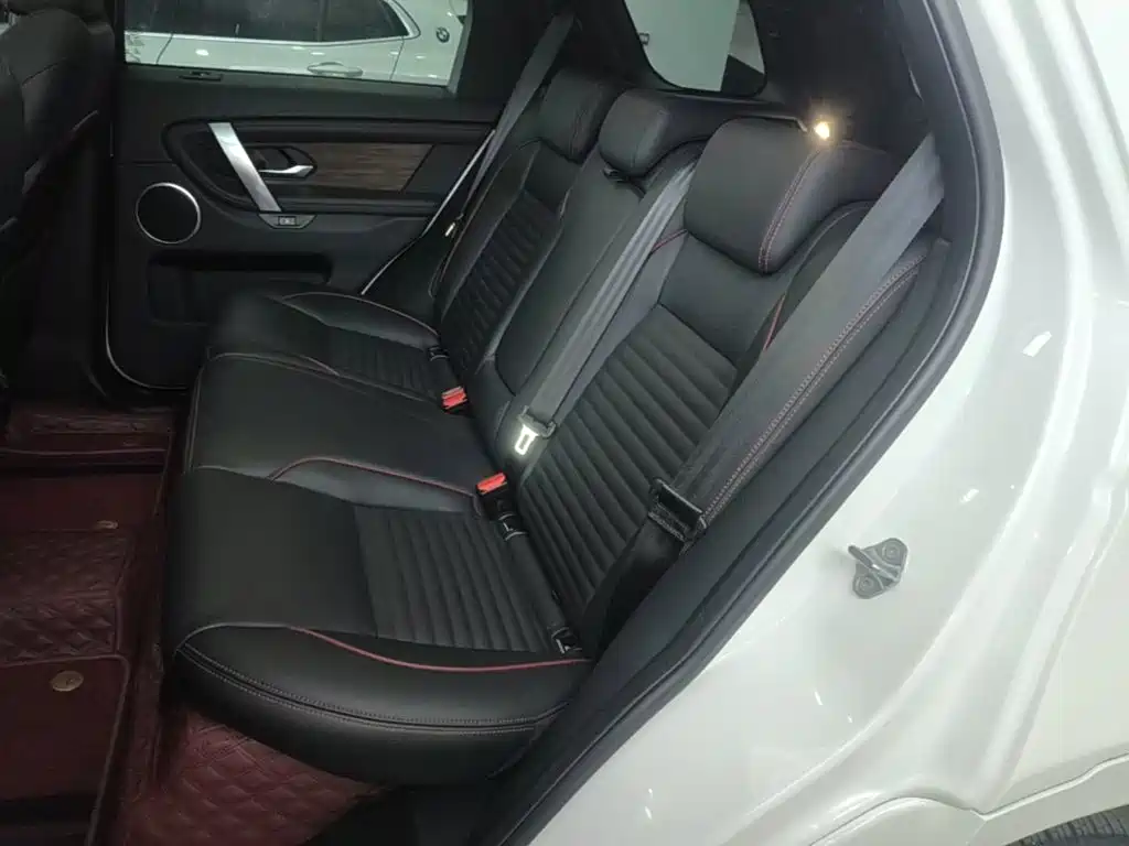 Land Rover Discovery Sport — миниатюра 17