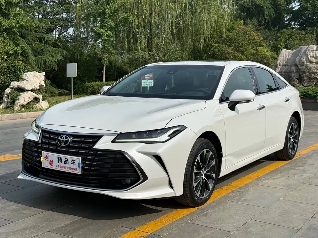 Купить Toyota Avalon