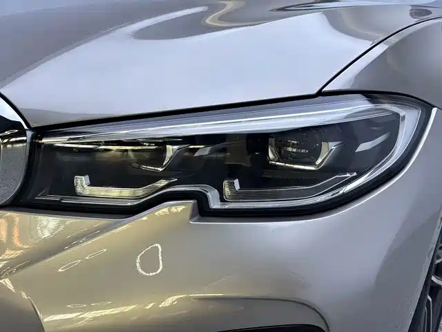 BMW 3 Series — миниатюра 3