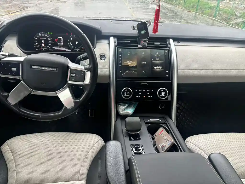 Land Rover Discovery — миниатюра 9