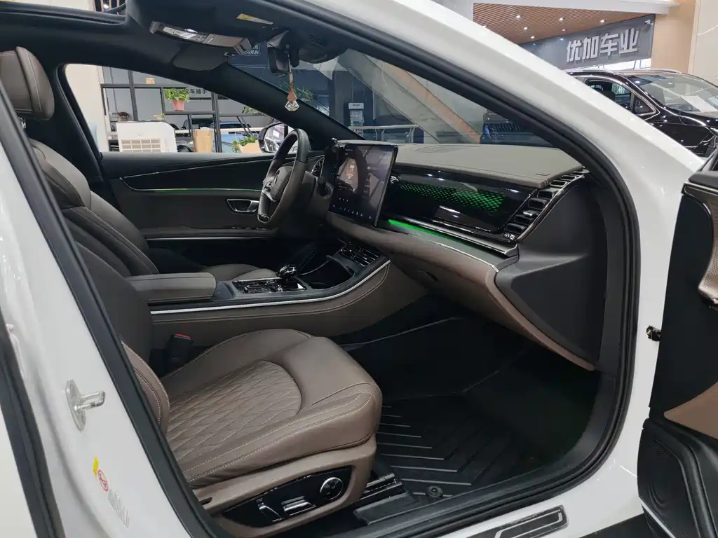 BYD Han — миниатюра 8