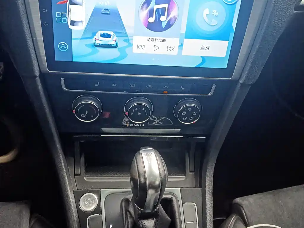 Volkswagen Golf — миниатюра 11
