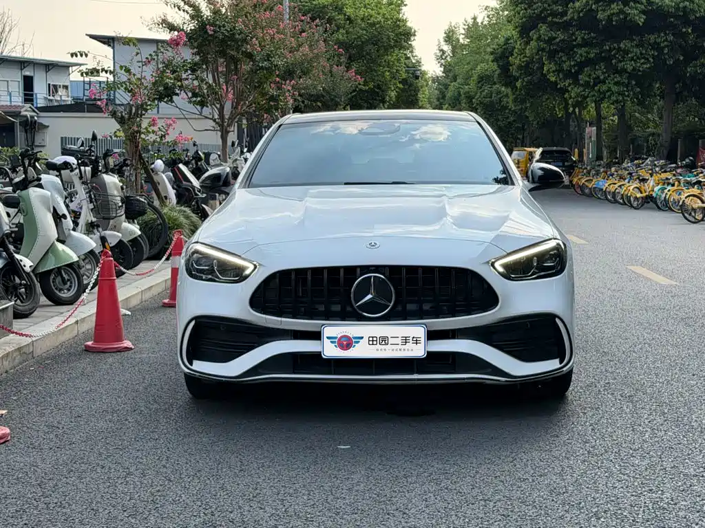Mercedes-Benz C-Class — миниатюра 2