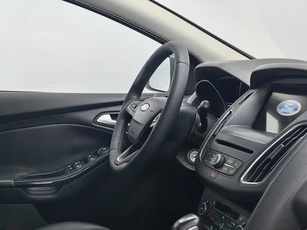 Ford Focus — миниатюра 22