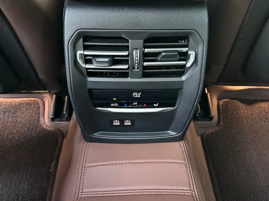 BMW 3 Series — миниатюра 13