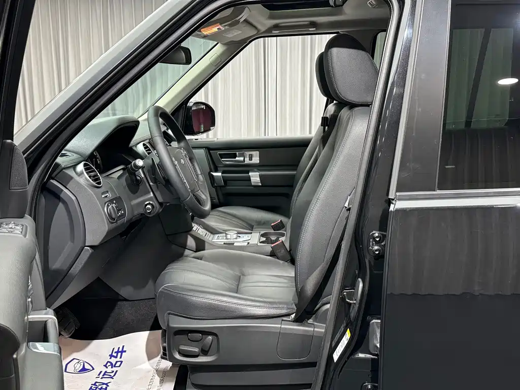 Land Rover Discovery — миниатюра 12