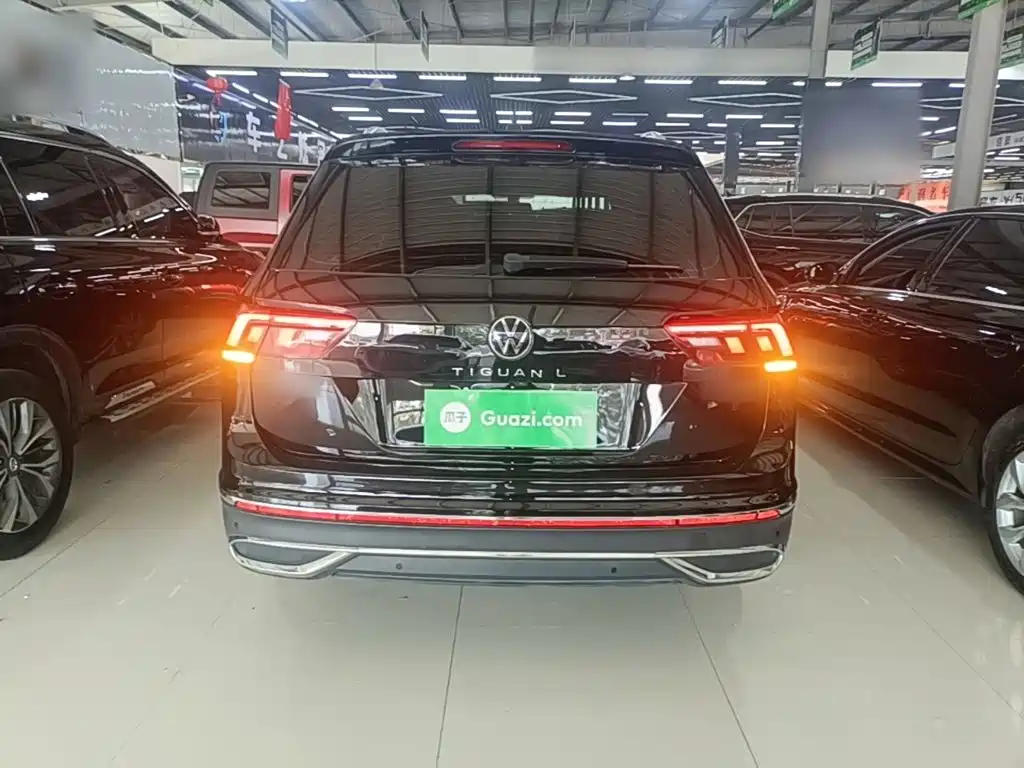 Volkswagen Tiguan L L 2022 330TSI AT Smart