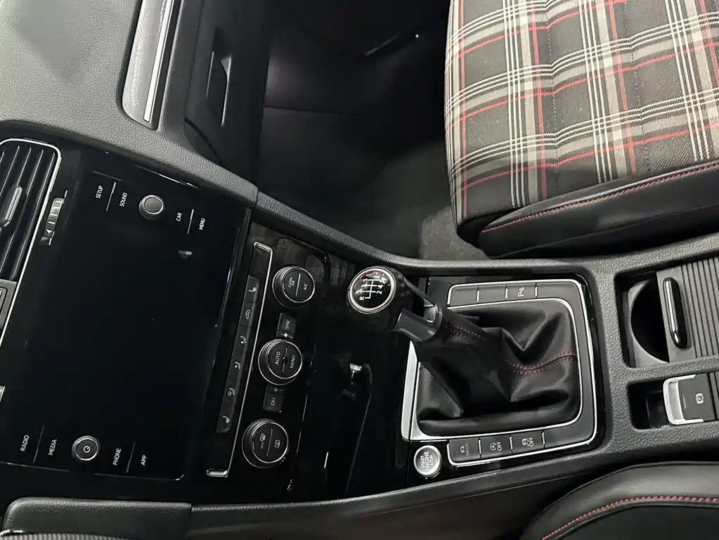 Volkswagen Golf GTI GTI 2018 2.0TSI GTI