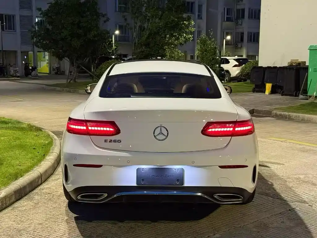 Mercedes-Benz E-Class (Import) — миниатюра 9