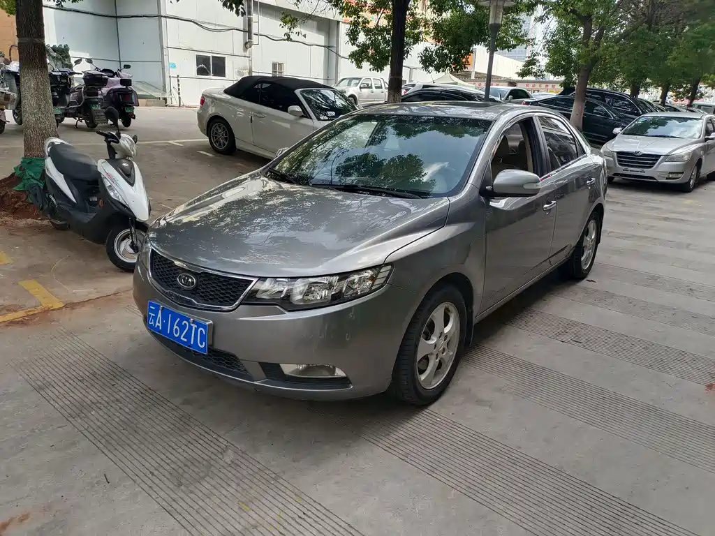 Kia Forte 2009 1.6L MT GLS