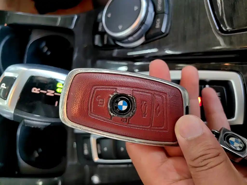 BMW 5 Series — миниатюра 9