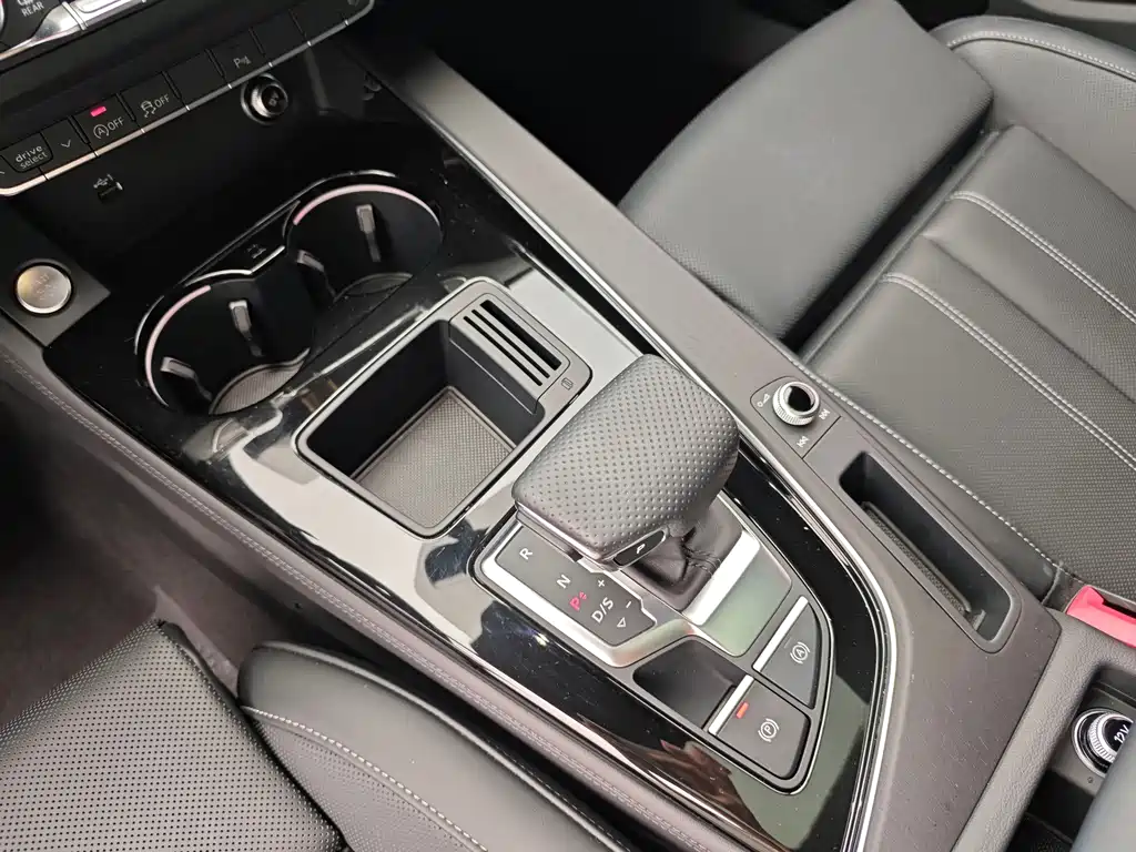 Audi A4L — фотографии объявления, Фото 28
