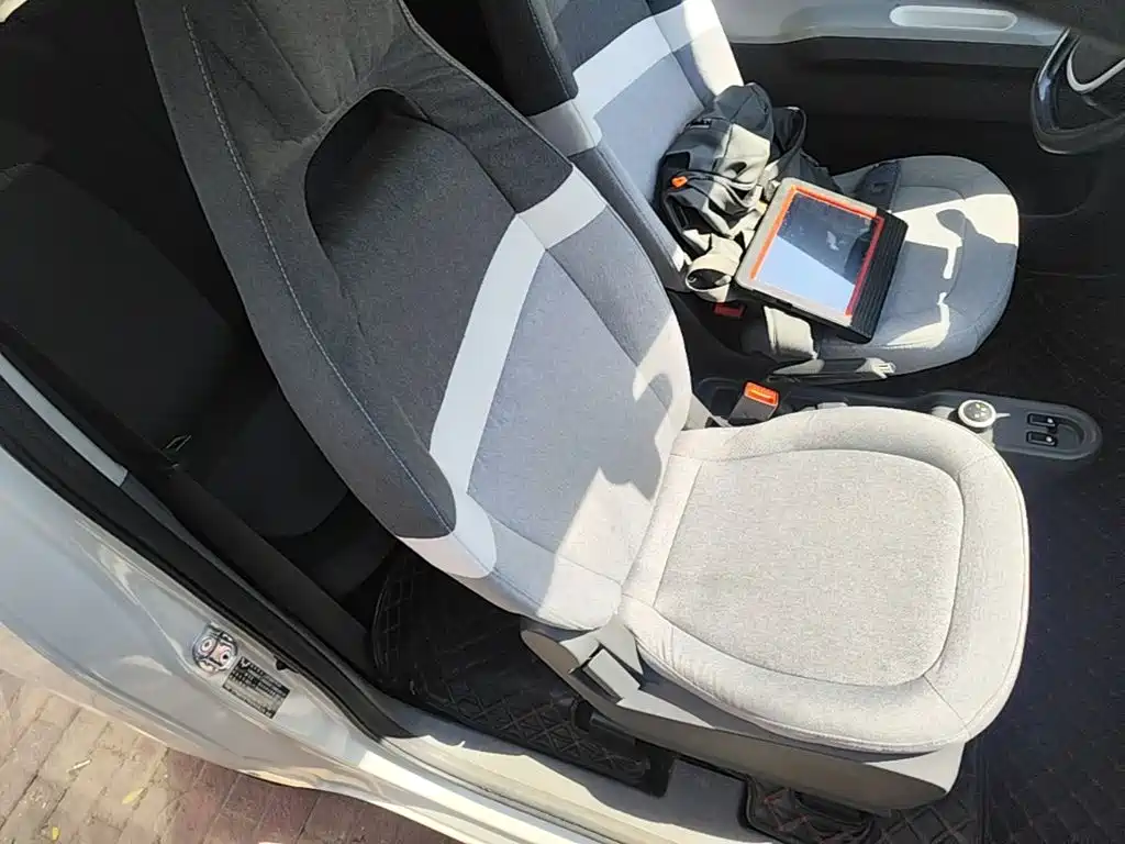 Wuling MINIEV — миниатюра 25