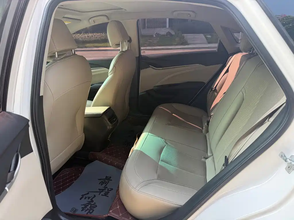 Buick Excelle — миниатюра 7