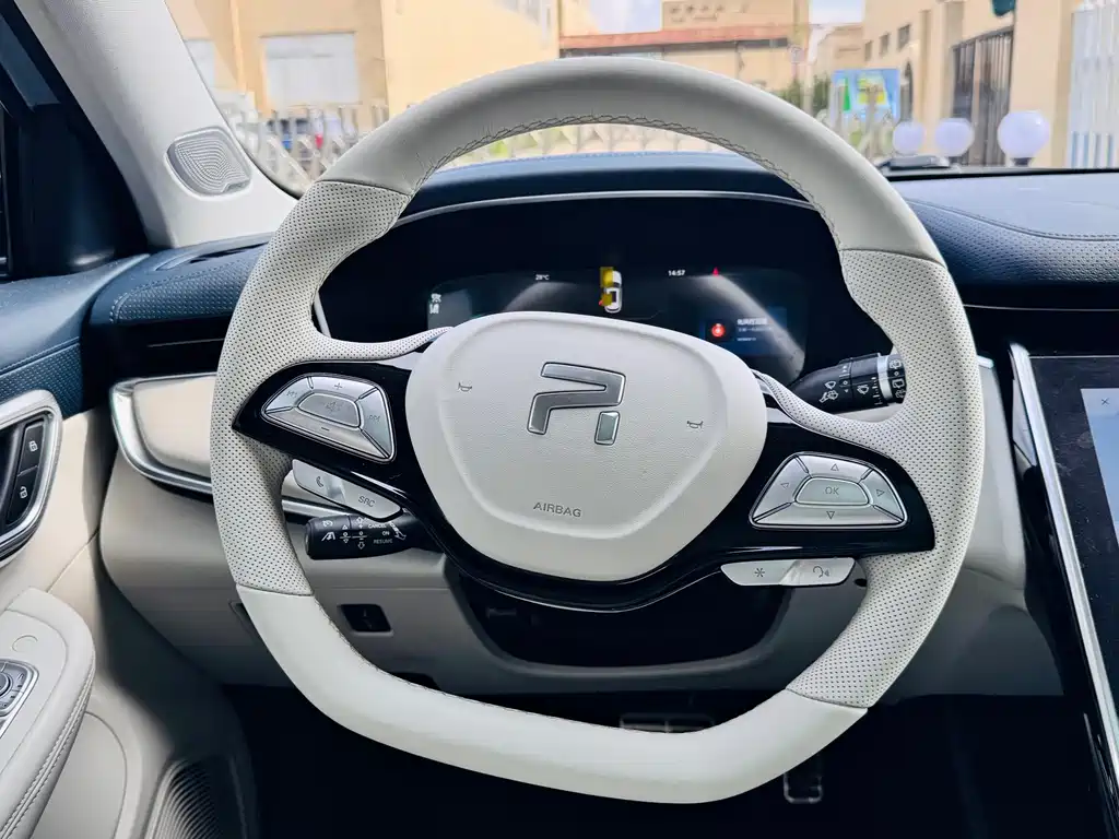 Roewe Feifan MARVEL R — миниатюра 20