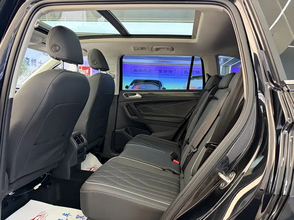 Volkswagen Tiguan L — миниатюра 7