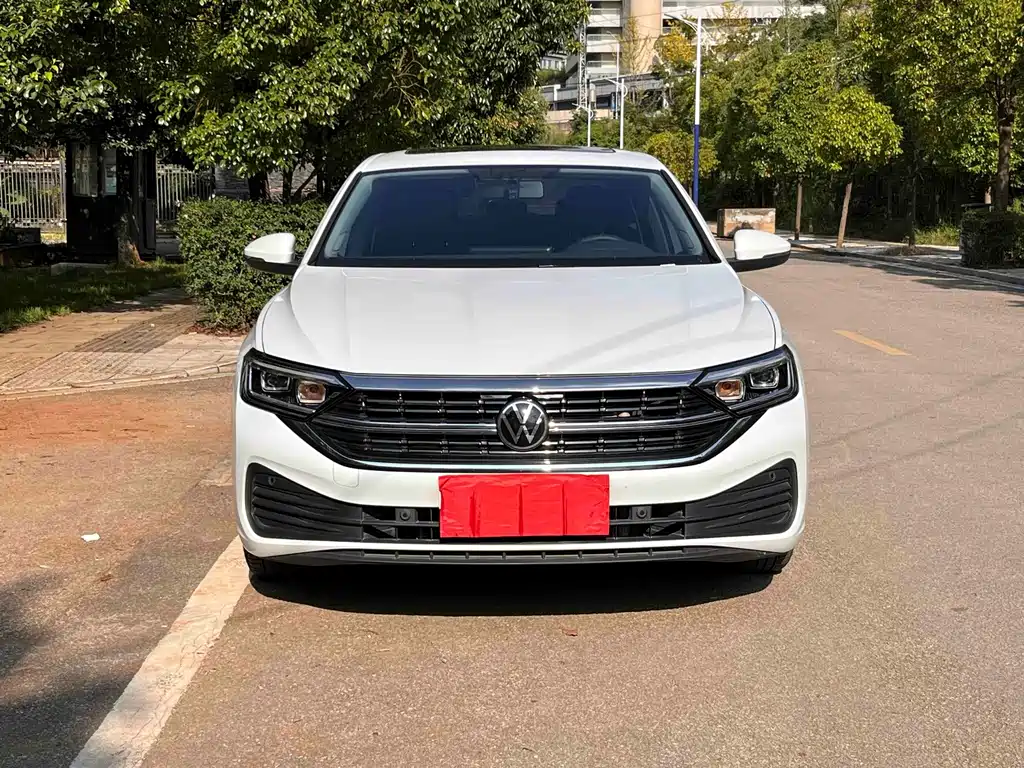 Заказать Volkswagen Sagitar 2026 года за 2 083 568 ₽  из Китая