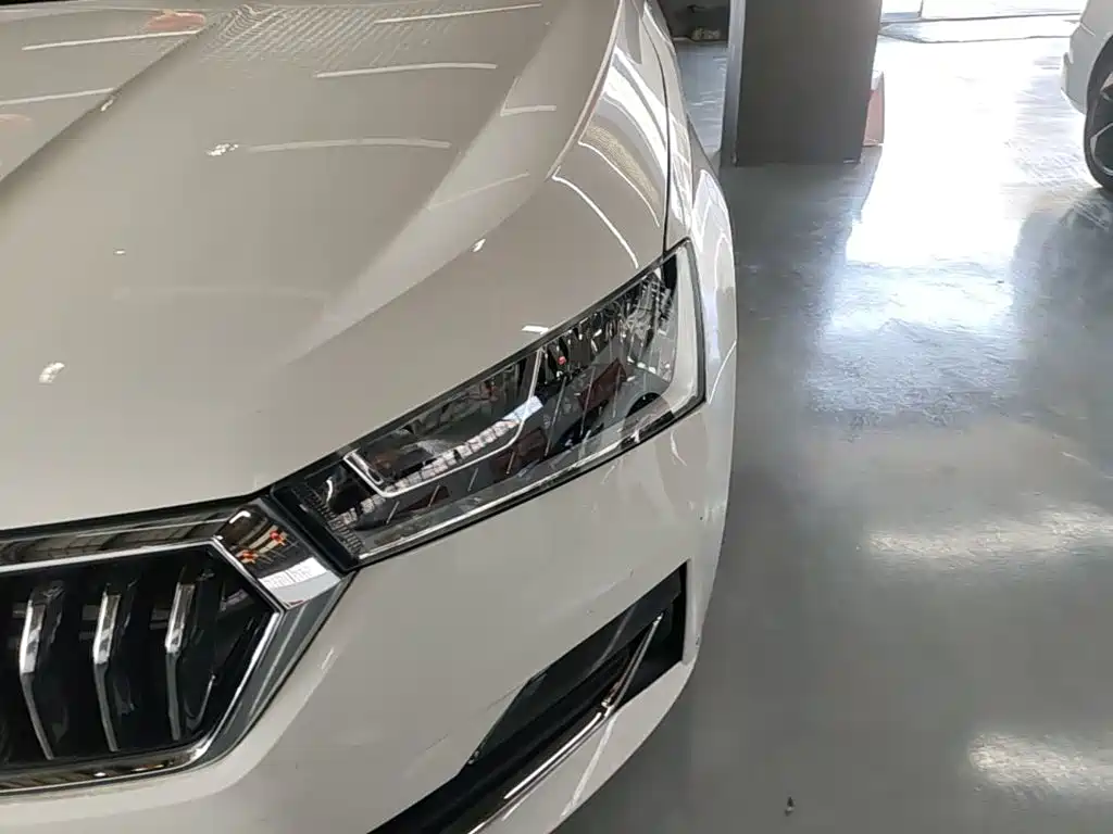 Skoda Rapid — миниатюра 24