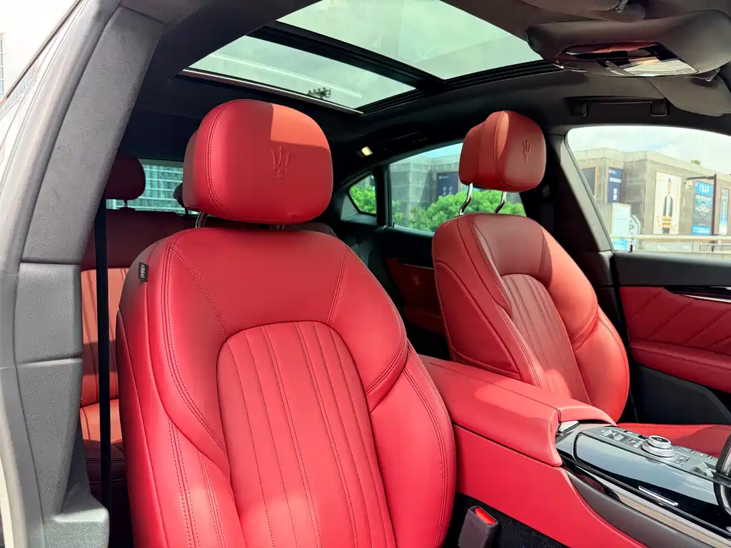 Maserati Levante — миниатюра 16