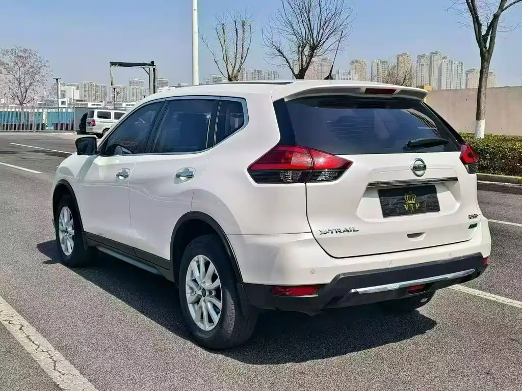 Nissan X-Trail — миниатюра 5