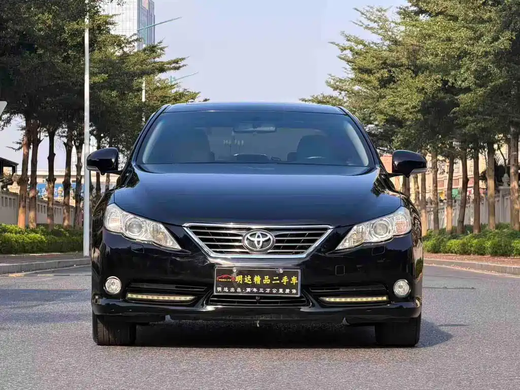 Toyota Reiz — миниатюра 3
