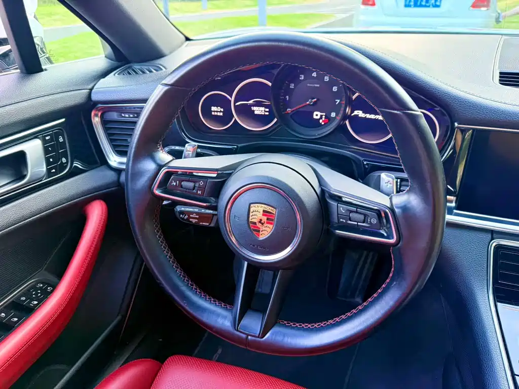 Porsche Panamera — миниатюра 8