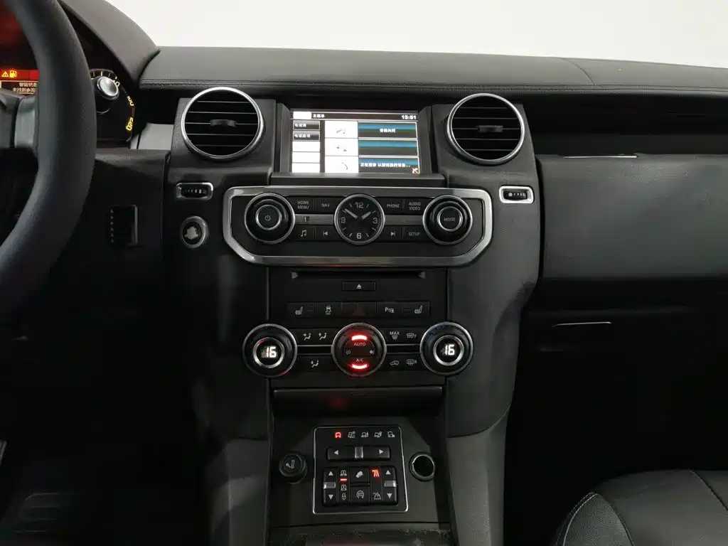 Land Rover Discovery — миниатюра 12