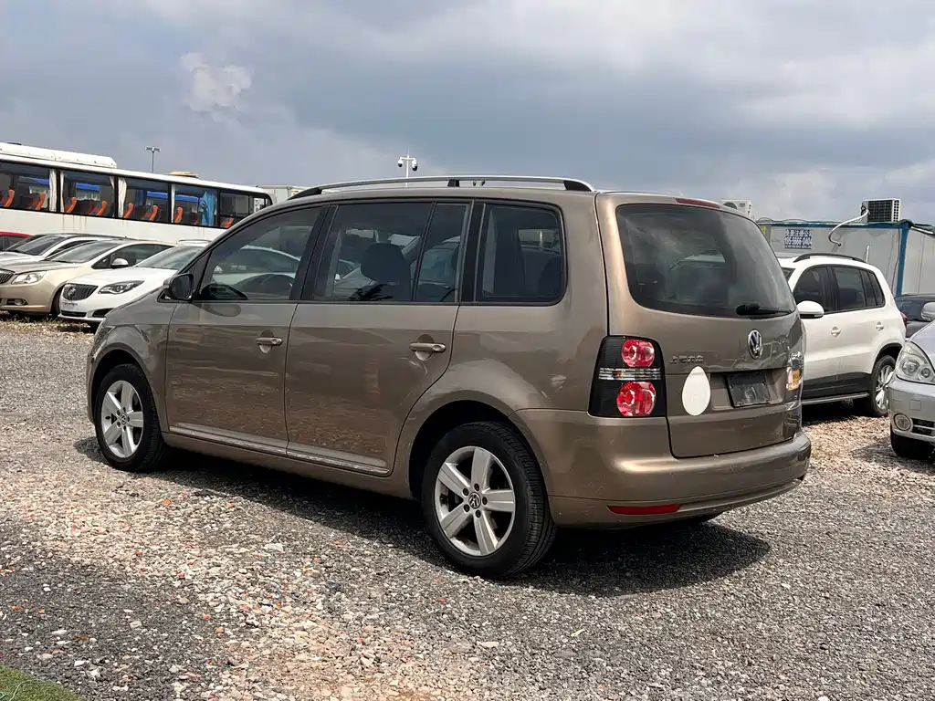 Volkswagen Touran — миниатюра 5