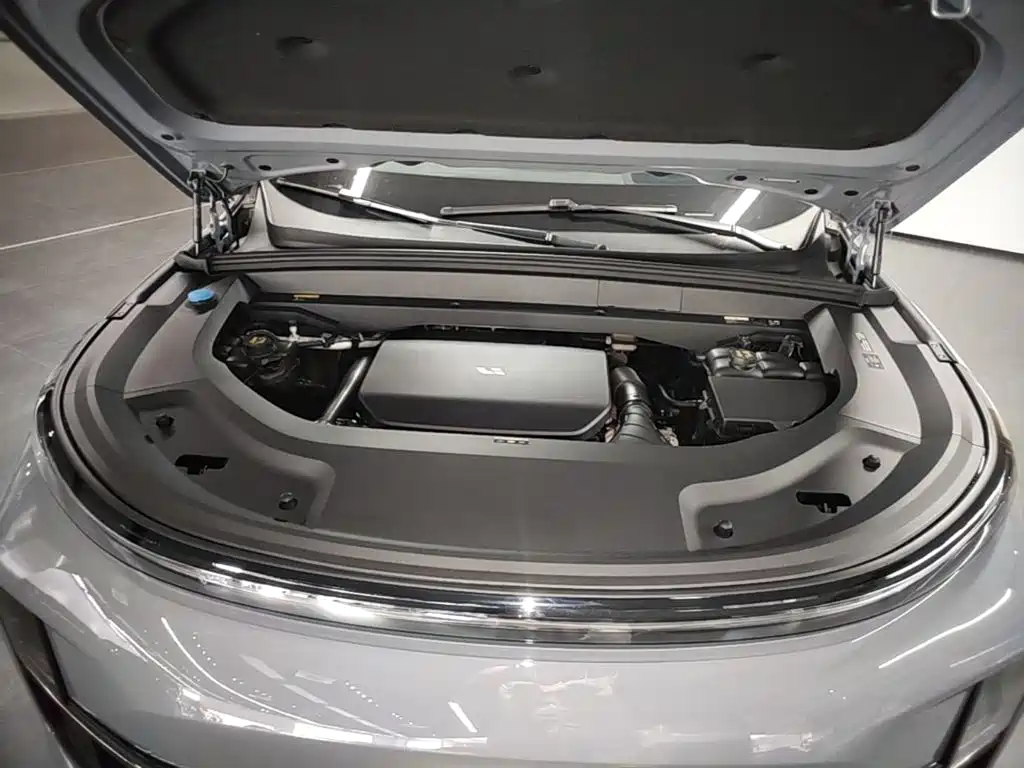 Li Auto Li L8 — миниатюра 20